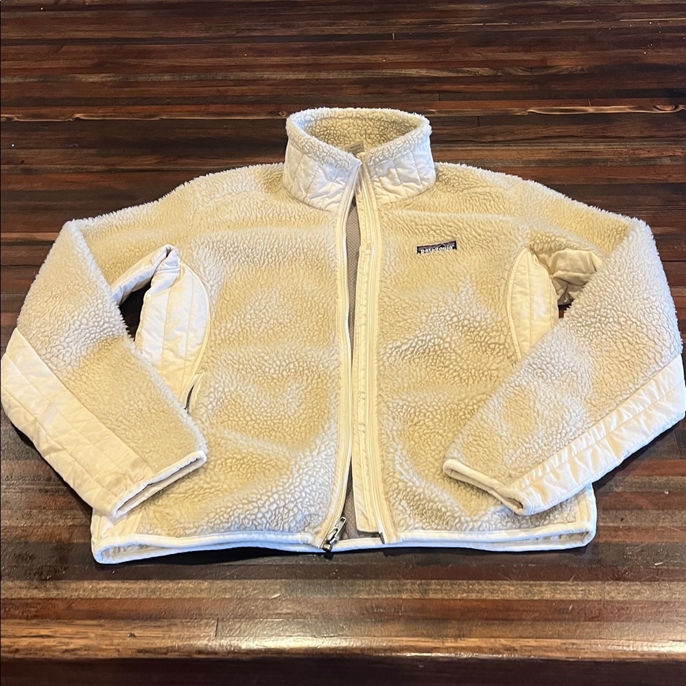 Patagonia Off-White Sherpa Fleece Zip Jacket women’s medium
